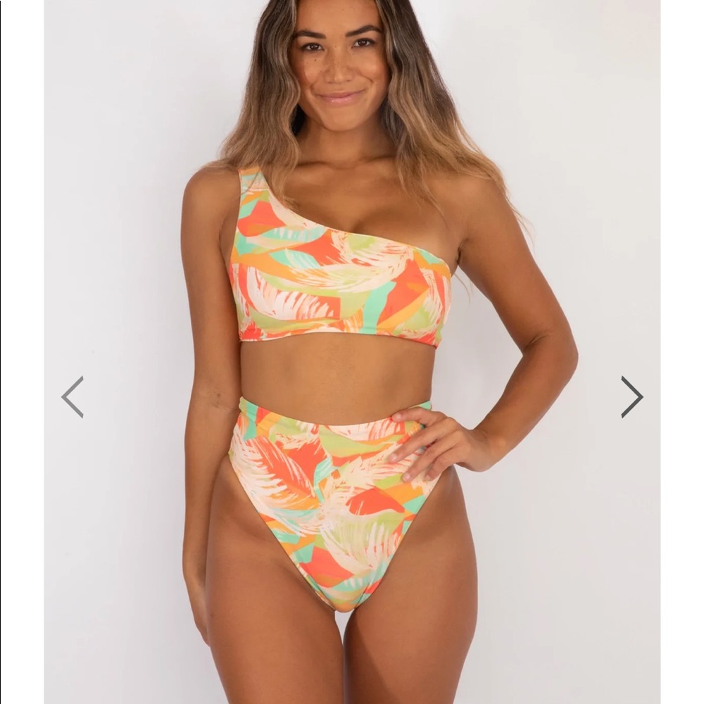 NWOT Skatie Monroe Bottoms in Sunset